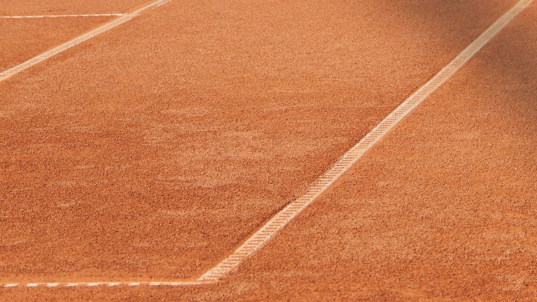 swiss tennis court surface